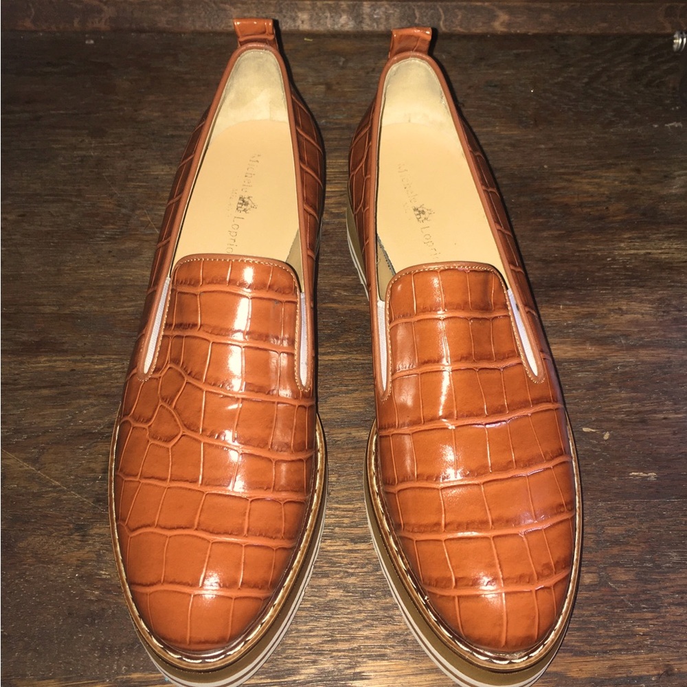 NWOT Michele Lopriore Cassidy Loafers for women. Real Alligator skin size 10